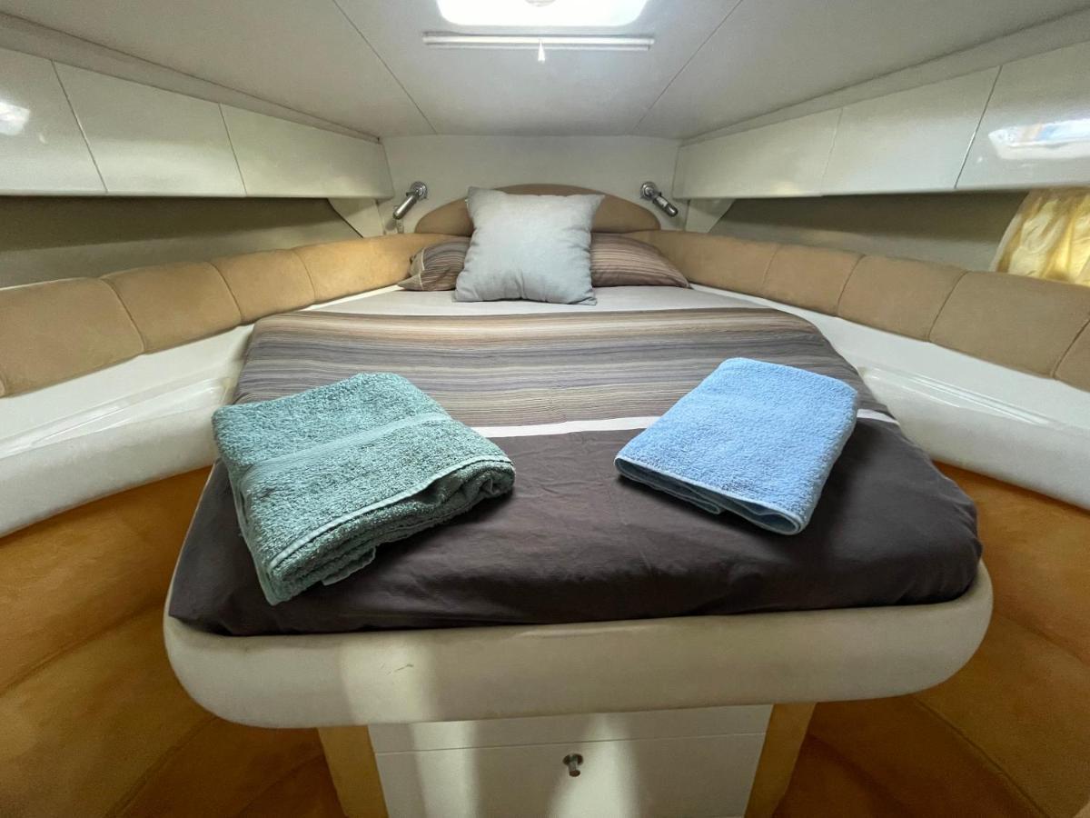 Cozy Yacht Lodge In Barcelona With Boat Tour Option Sant Adrià de Besòs Exterior foto